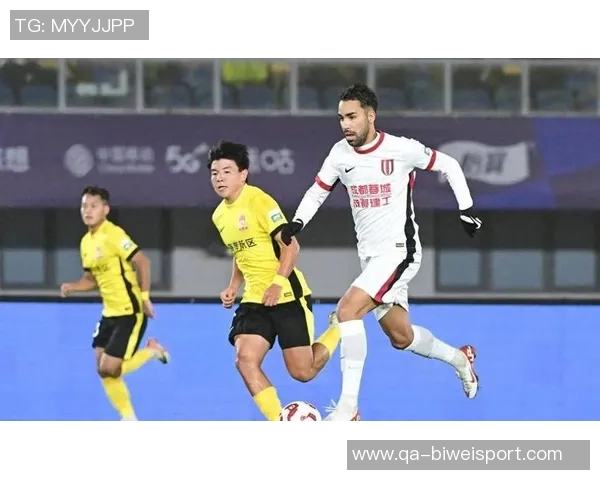 德尔加多错失反击机会被替换下场情绪低落引发关注