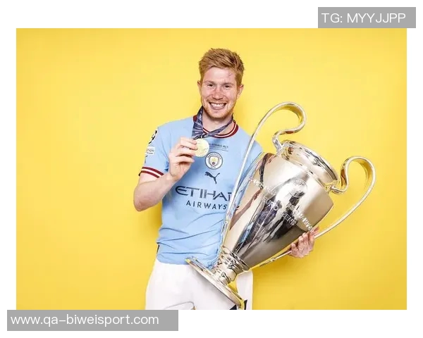 德尔夫怀念曼城队友称B席为队宠D席是最强搭档