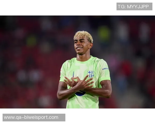 西媒报道亚马尔备战巴黎之战积极训练成为最后离场球员之一